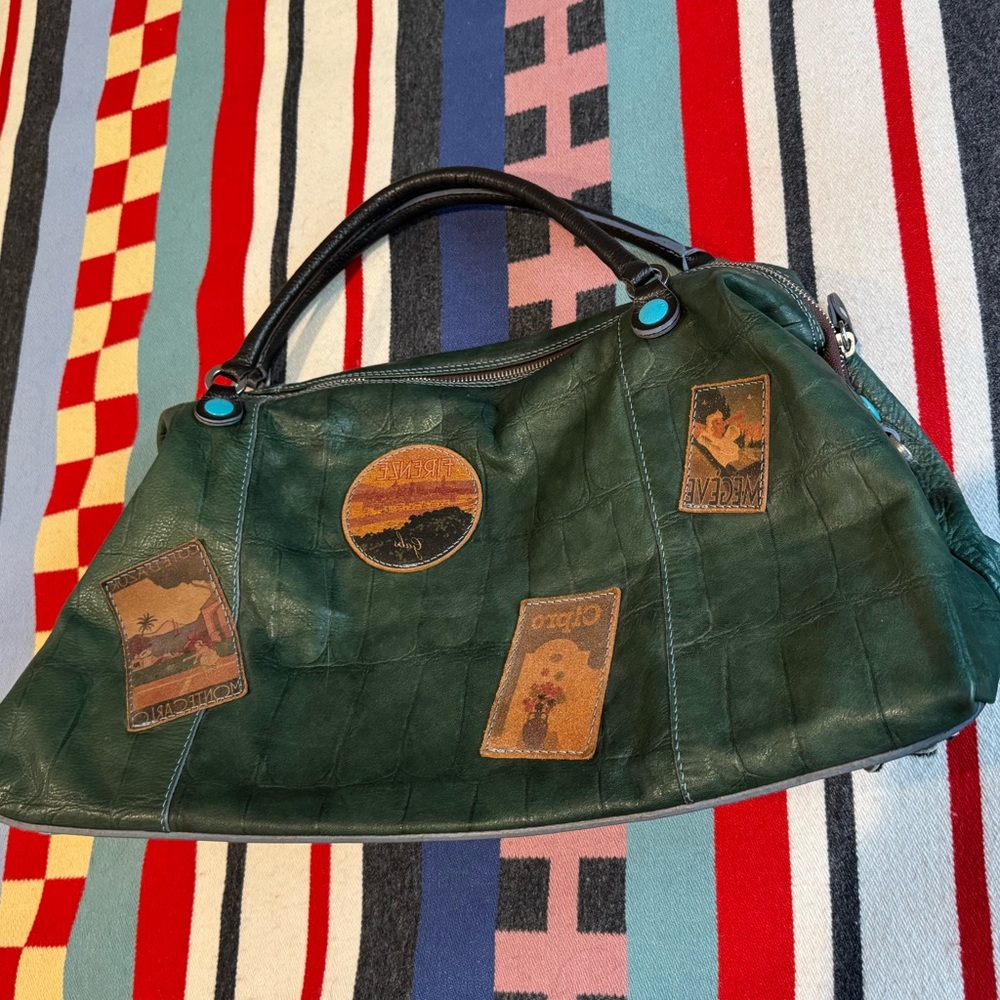 Gabs Forrest Green Italian Leather Shoulder Purse with Travel Luggage Patches. - Picture 6 of 10